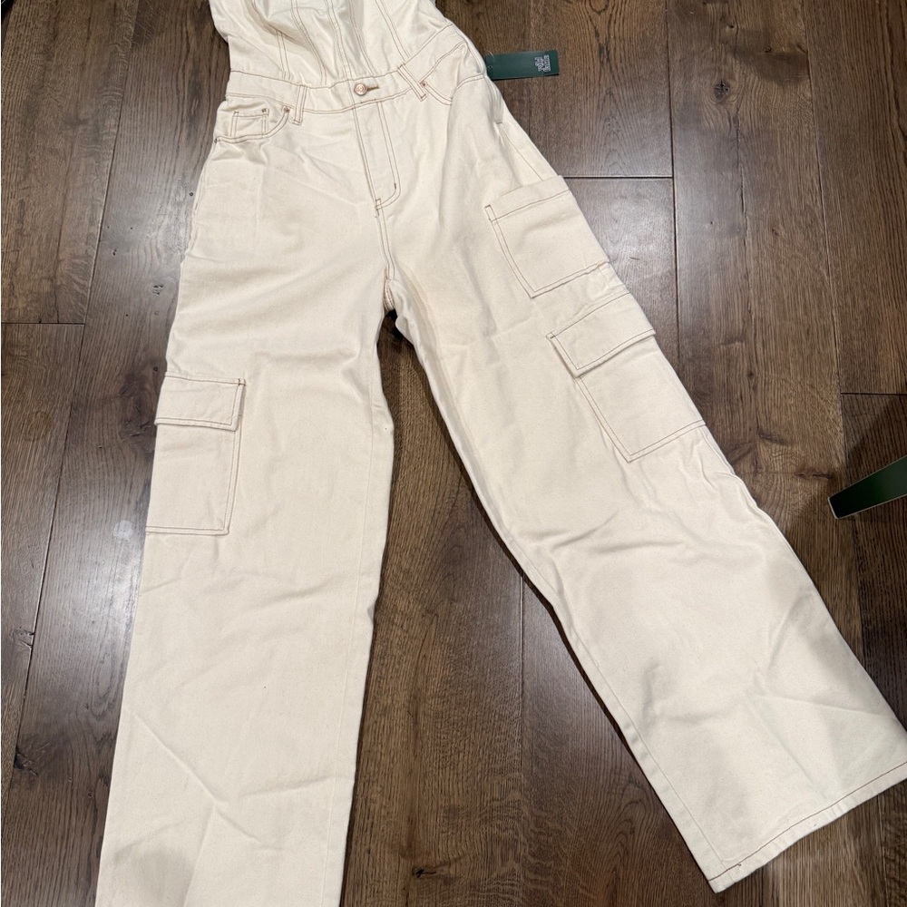 Wild Fable Off-White Strapless Cargo Jumper